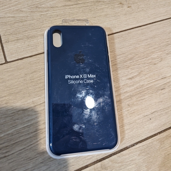 iPhone Xs max - Picture 1 of 2